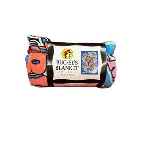 NEW / Buc-ee's Blanket - 50"x70" Comfort for Any Occasion